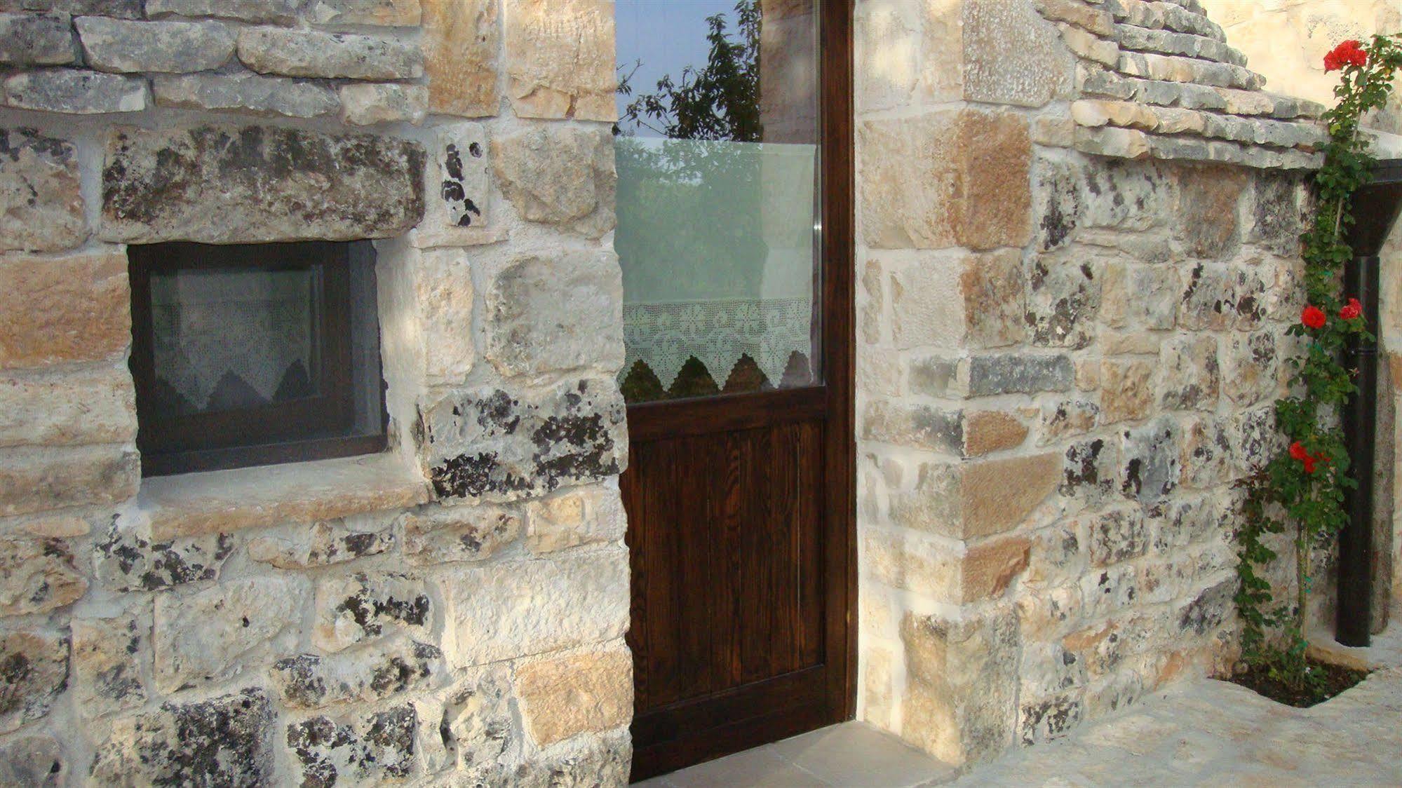 Fontana Vecchia B&B Castellana Grotte Exterior photo